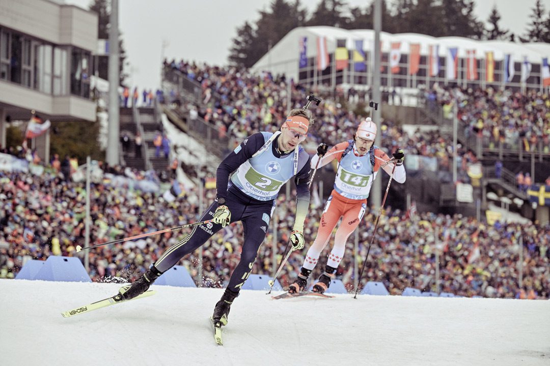 Der Biathlet Johannes Kühn ist als vierter Starter der Männerstaffel bei der Biathlon-WM in Oberhof/Deutschland auf der Loipe #SkiDeutschland