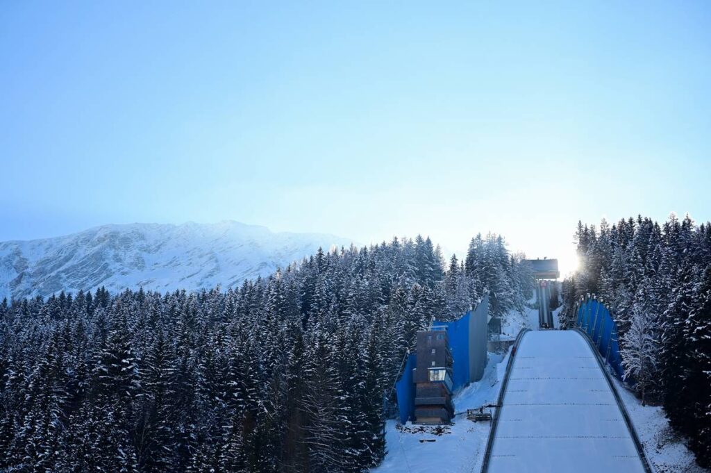 Die Skiflugschanze Kulm in Österreich bereit für die Skiflug-WM